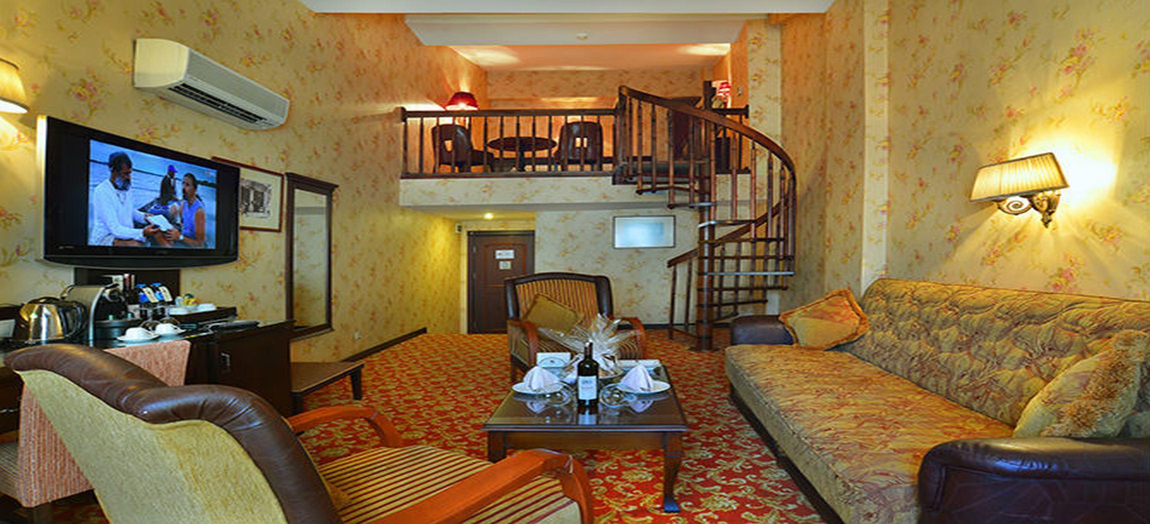 ペラ ローズ ホテル イスタンブール エクステリア 写真